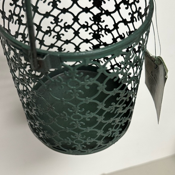 Celebrating Home Retired Catedral Pattern Metal Candle holder with handle . - Picture 10 of 16